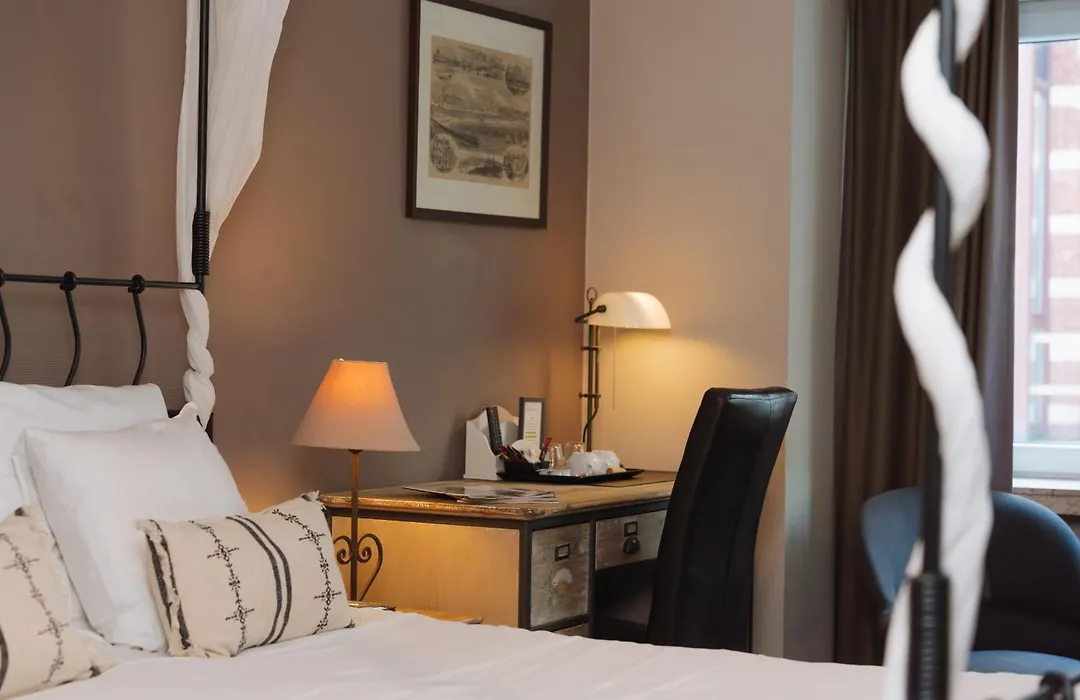 Hotel De Hofkamers-1
